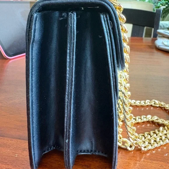 Leopard Print and black vegan leather with Chain Shoulder purse - Picture 3 of 6